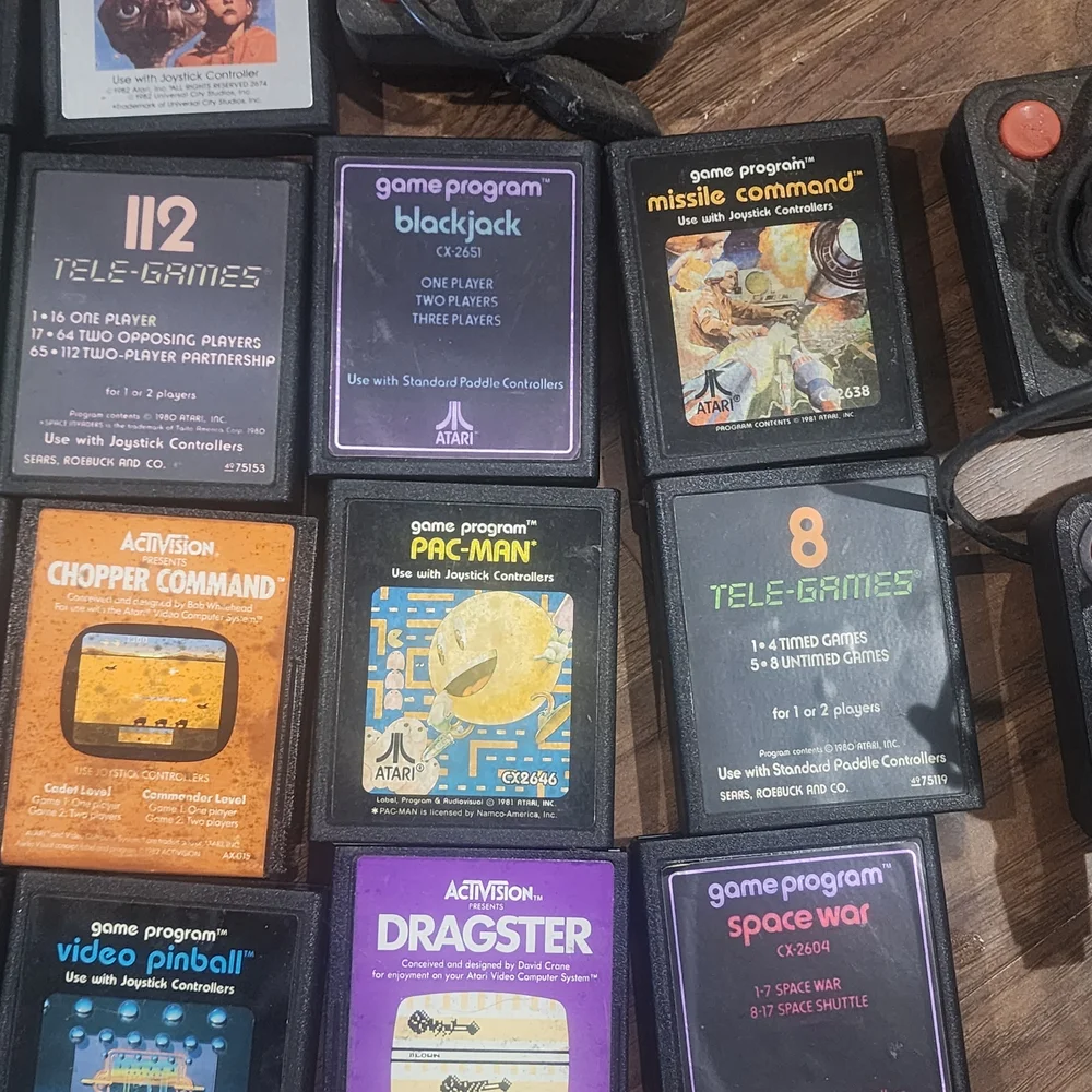 Atari Video‎ Game Cartridge Collection - Black